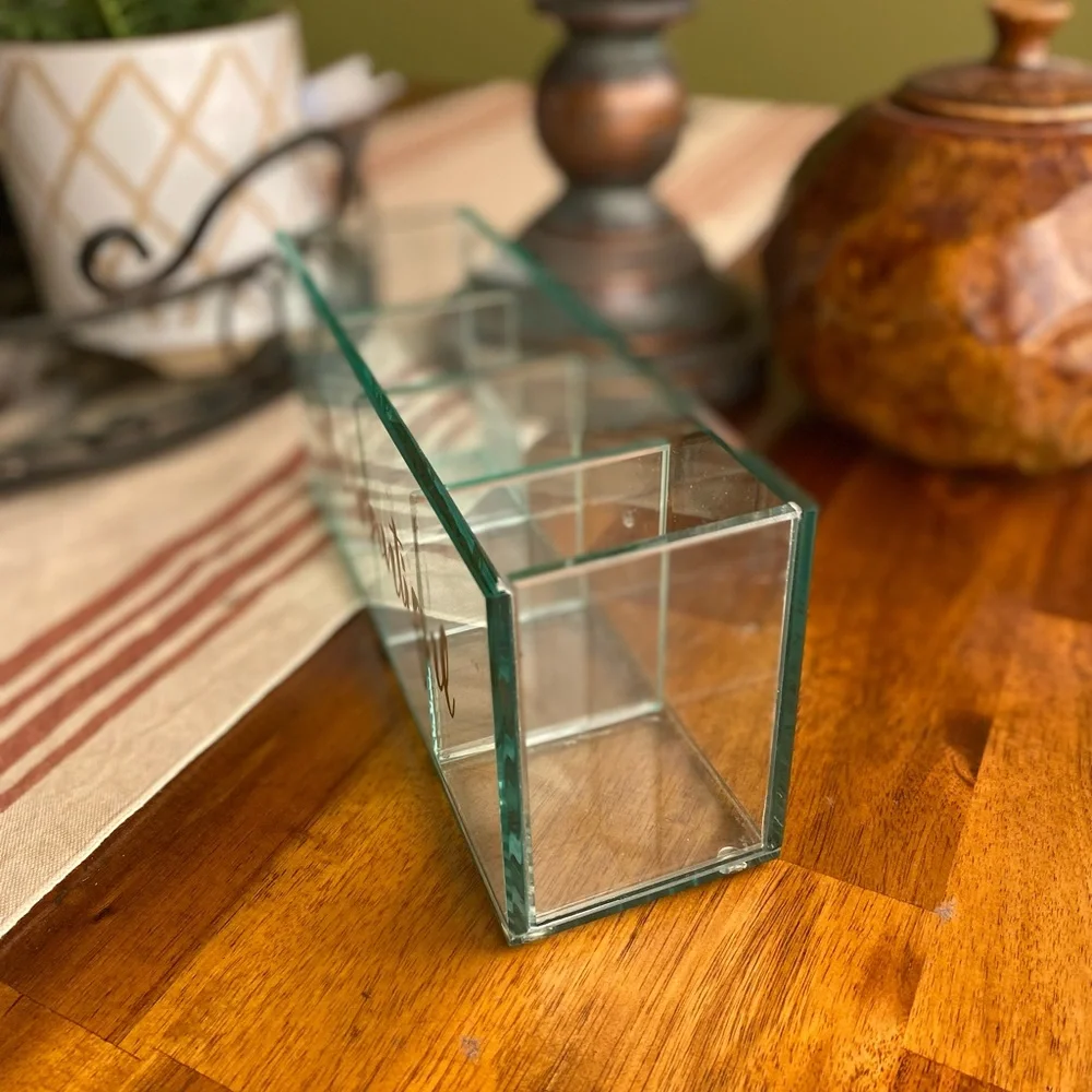 NWOT Glass Makeup Brush Holder Organizer 4 Slot